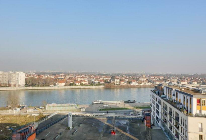 استودیوی استاندارد, All Suites Choisy Le Roi