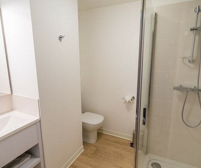 استودیوی استاندارد, All Suites Choisy Le Roi