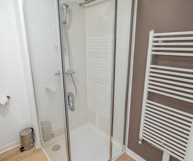 استودیوی استاندارد, All Suites Choisy Le Roi