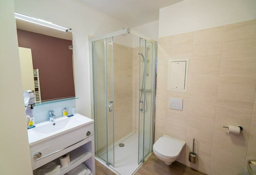 استودیوی استاندارد, All Suites Choisy Le Roi