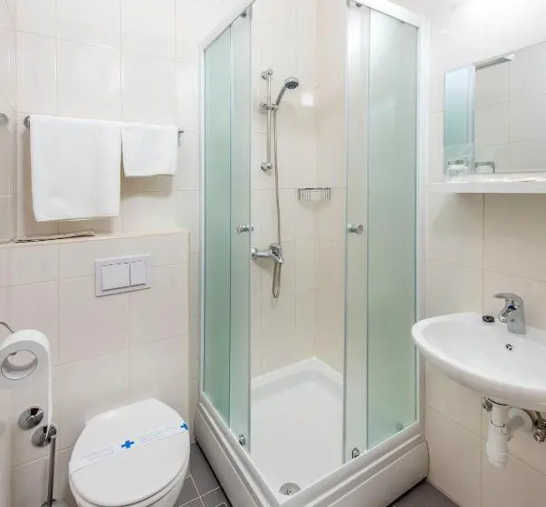 Habitació Triple Estàndard, B&b Garestin