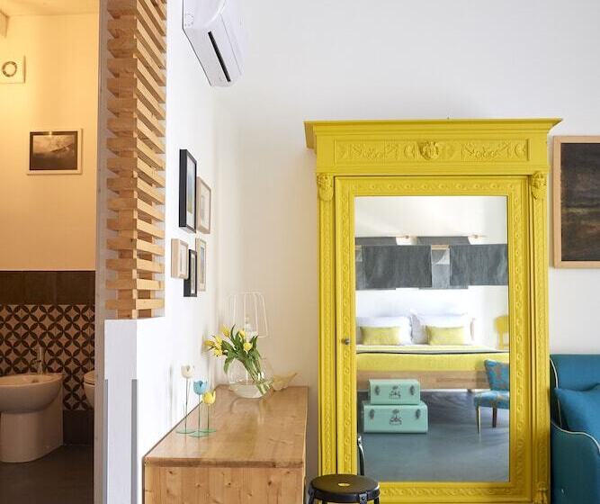 スタンダード４人部屋, Curù