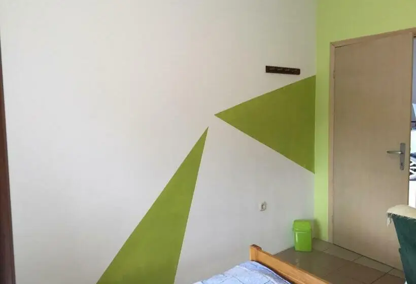 اتاق استاندارد, Hostel Lega House