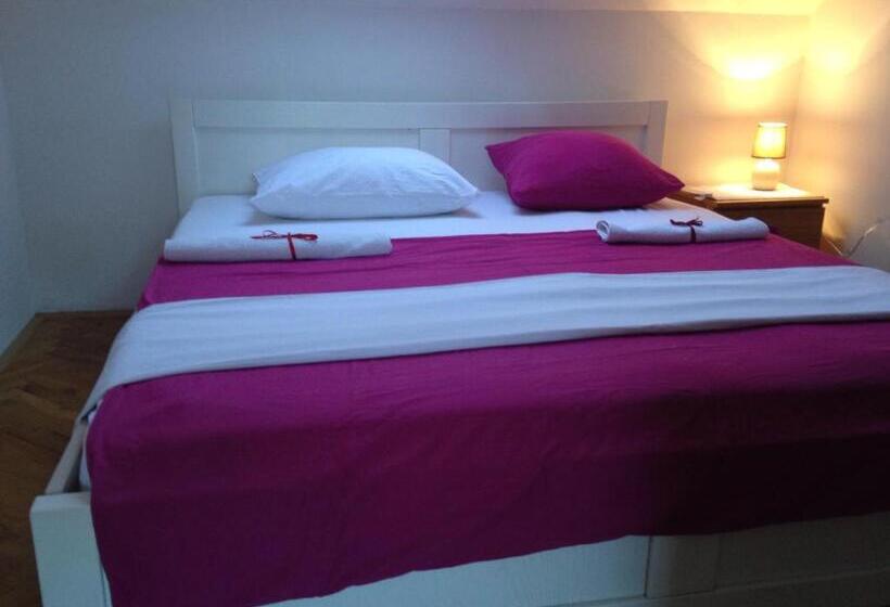 غرفة قياسية حمام مشترك, Hostel Lega House