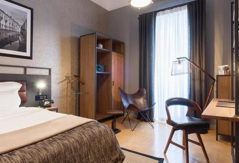 Deluxe-huone, Ax The Saint John