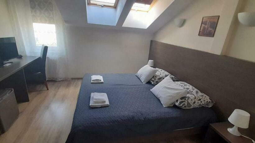 Полулюкс, Bartnik