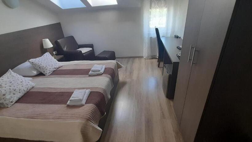 Полулюкс, Bartnik