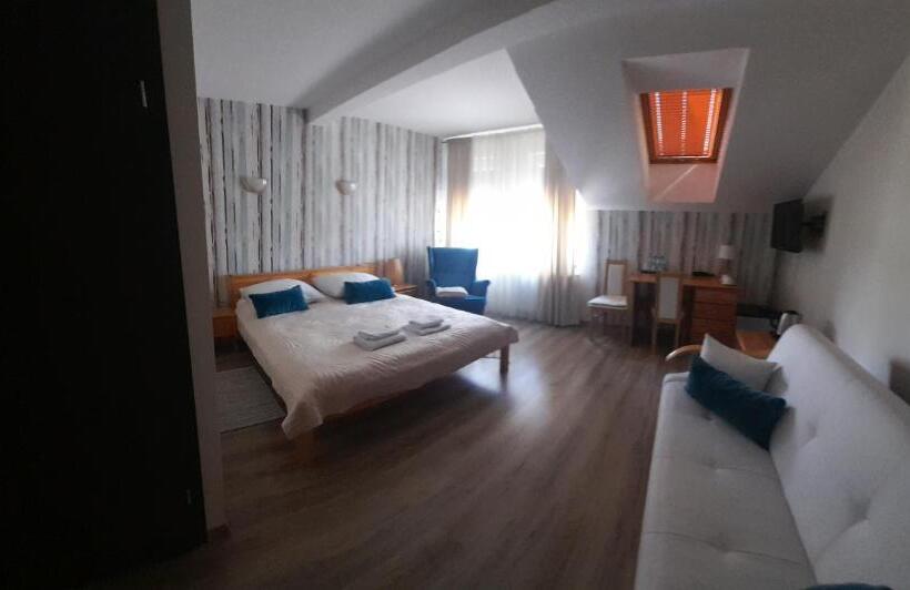 Полулюкс, Bartnik