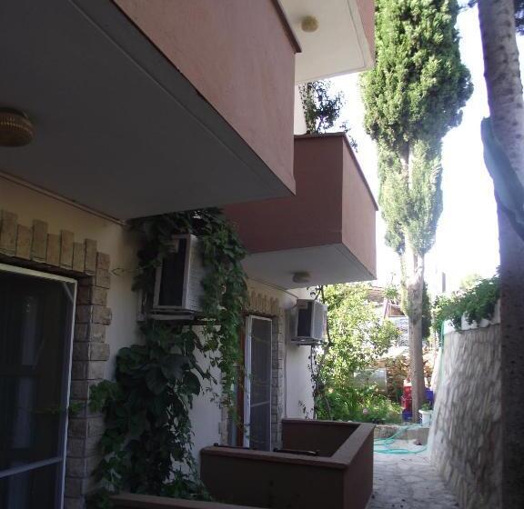 标准间, Golden Pension