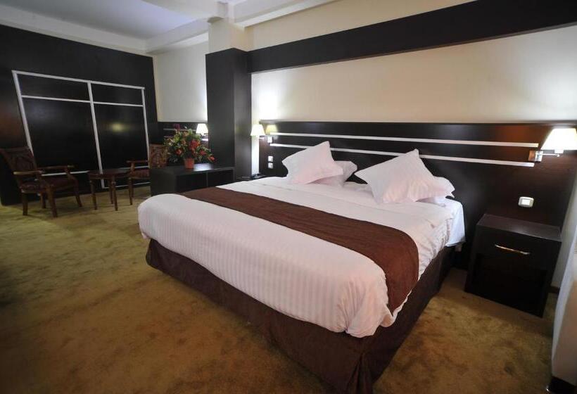 اتاق لوکس یک تخته, Numidien