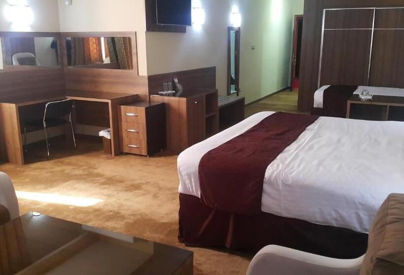 سوییت جونیور, Numidien