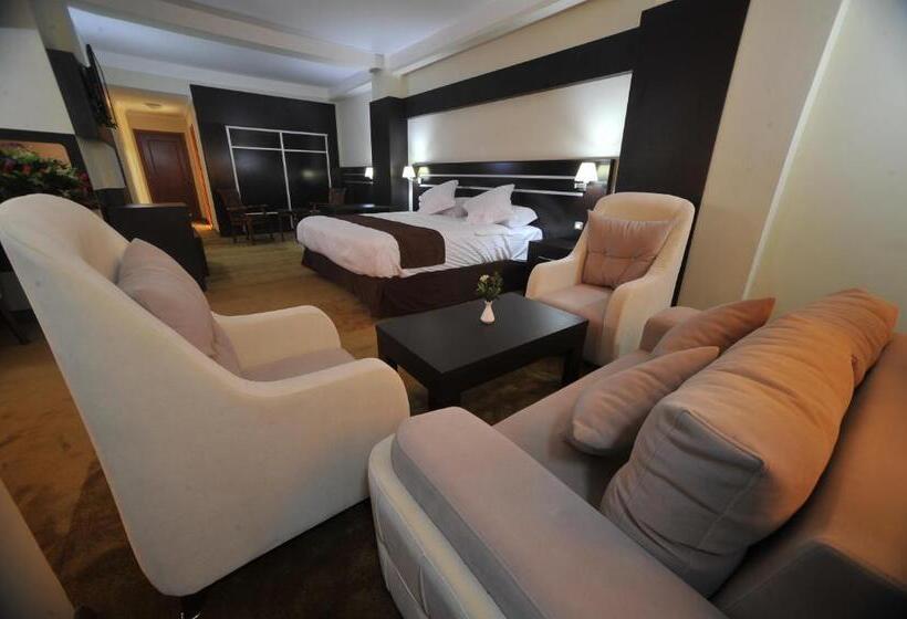 سوییت لوکس, Numidien