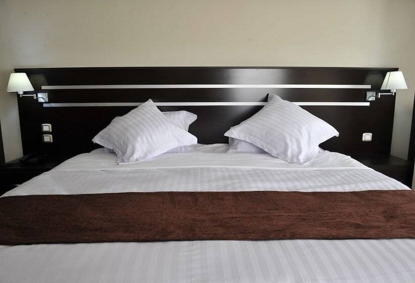 سوییت جونیور, Numidien