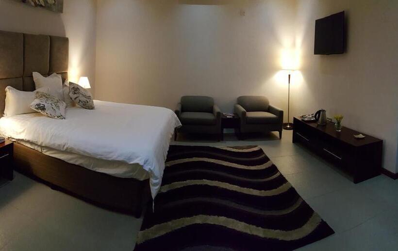 سوییت اجرایی, Pamo Hotel And Restaurants