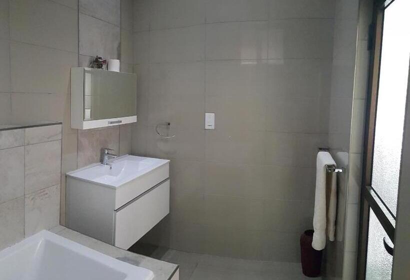 اتاق لوکس, Pamo Hotel And Restaurants