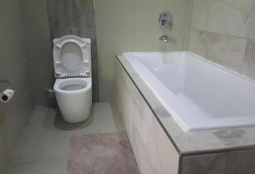 اتاق لوکس, Pamo Hotel And Restaurants