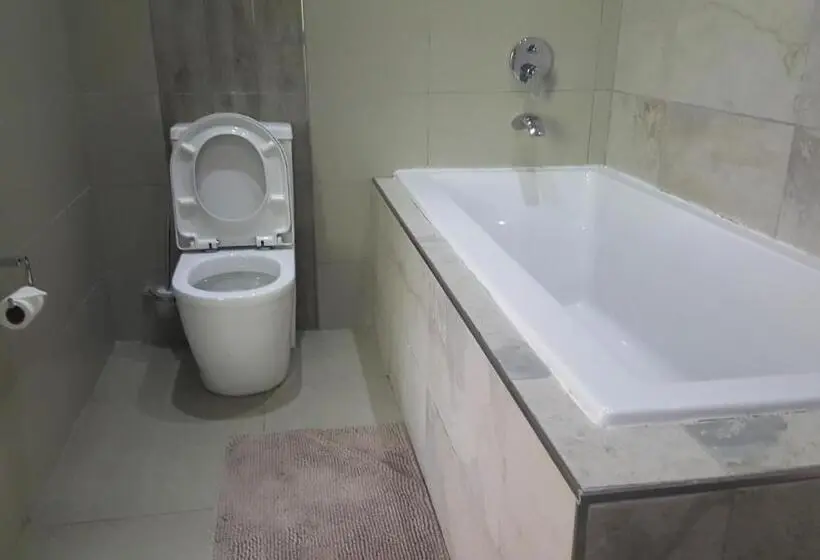 اتاق لوکس, Pamo Hotel And Restaurants