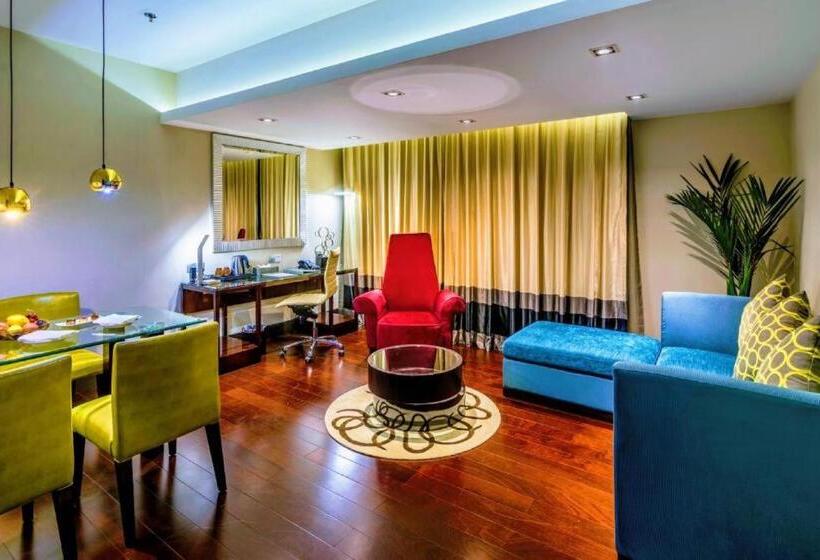 سوئیت با تخت بزرگ, The Raintree Dhaka A Luxury Collection