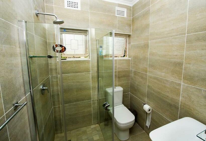 Номер Стандарт, Oliveroom Self Catering And B&b