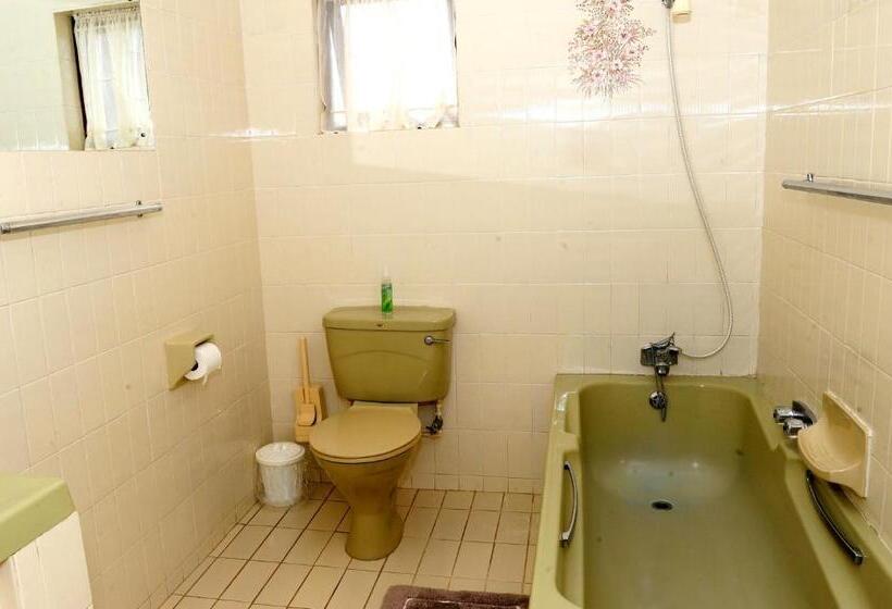 ファミリールーム, Oliveroom Self Catering And B&b