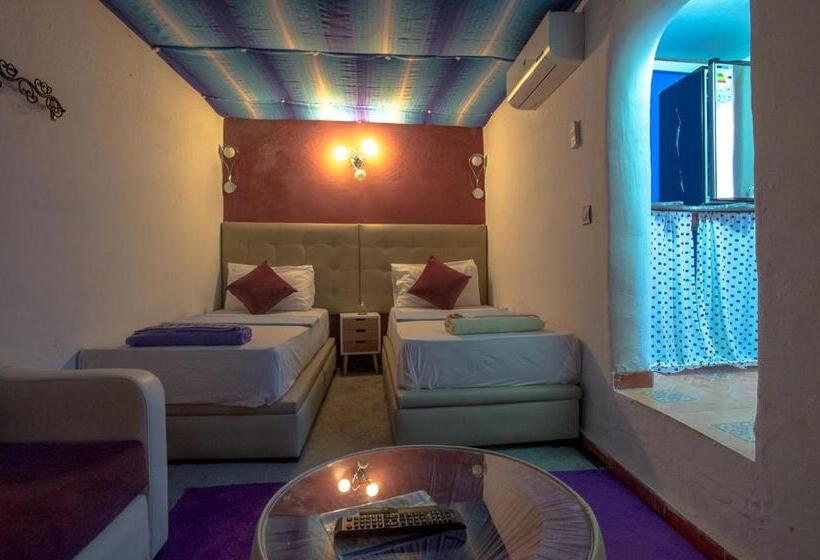 高级洋房, Riad Antek