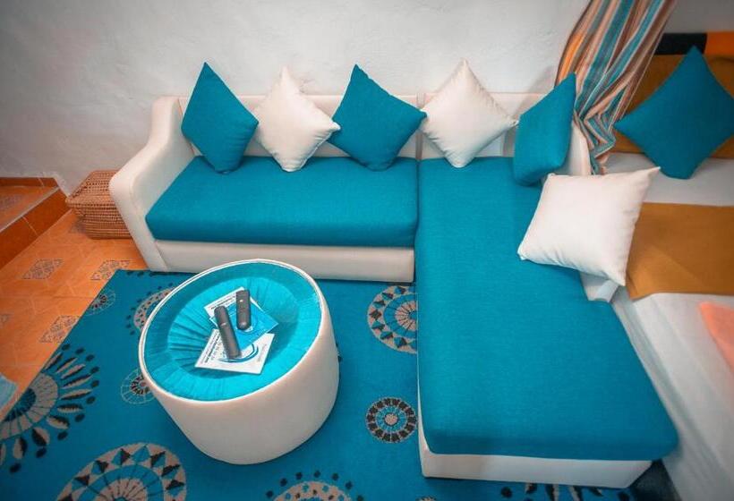 豪华洋房, Riad Antek