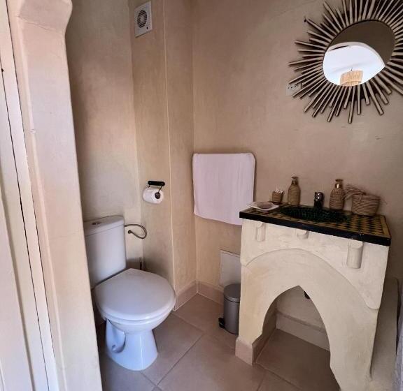 اتاق لوکس خانوادگی, Riad Sarah Sabrina