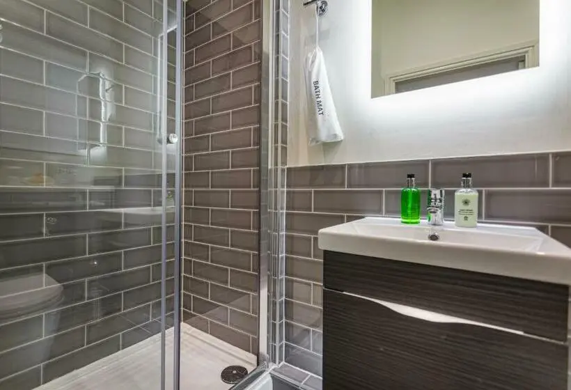 Classic Yhden Hengen Huone, The Feathers Hotel, Helmsley, North Yorkshire