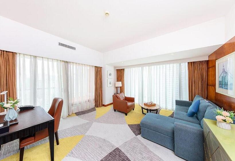 سوییت با چشم‌انداز دریا, Hampton by Hilton Zhuhai Gongbei Port