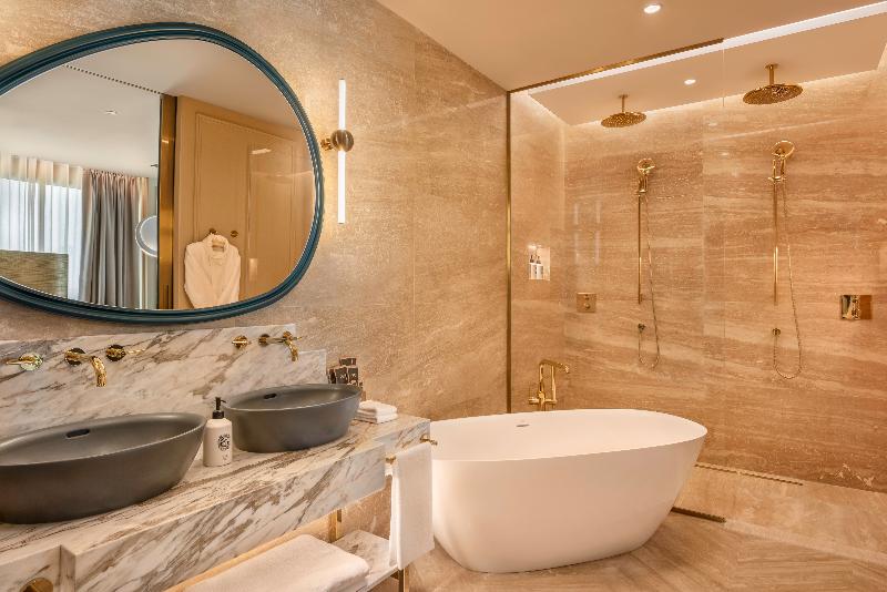 سوییت جونیور کلاب, Sofitel Cotonou Marina Hotel & Spa