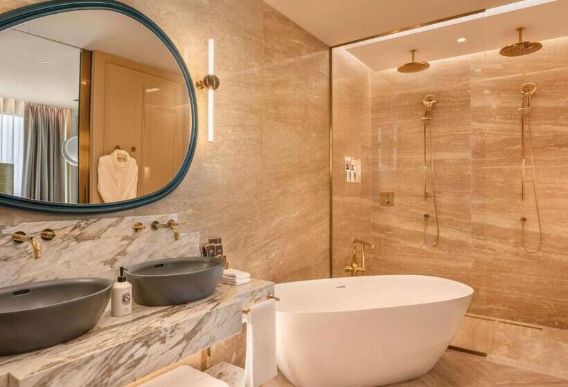 سوییت جونیور کلاب, Sofitel Cotonou Marina Hotel & Spa