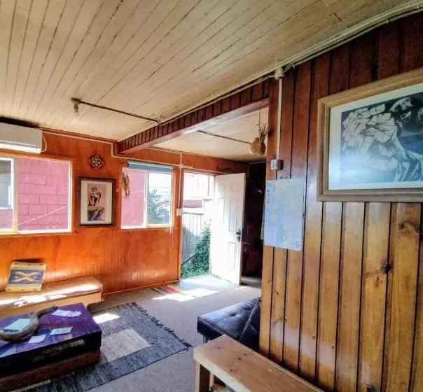 Talo 3 Makuuhuonetta, Hostal Casa Damasco