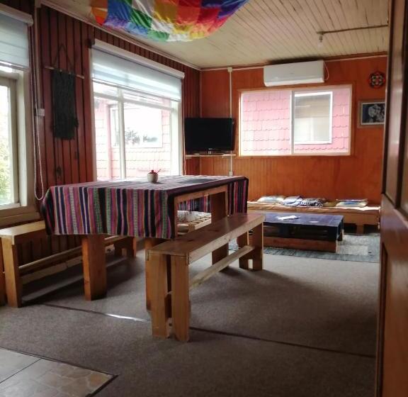 سرير فى غرفة مشتركه, Hostal Casa Damasco