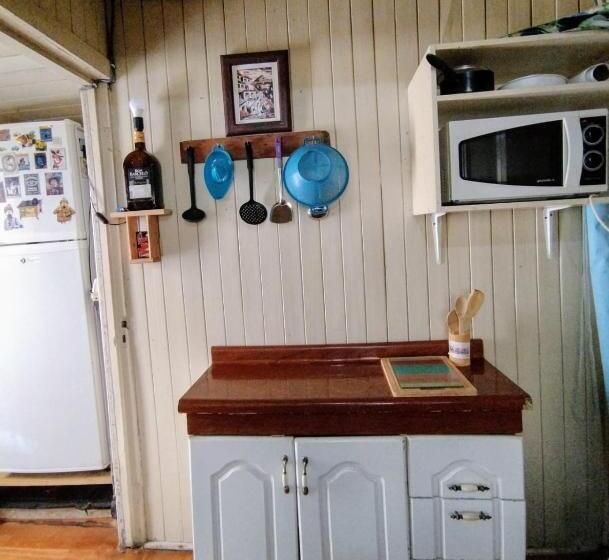 سرير فى غرفة مشتركه, Hostal Casa Damasco