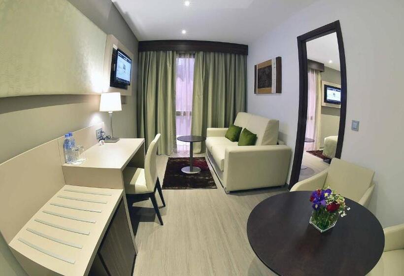 سوئیت با تخت بزرگ, Az Hôtels Vieux Kouba