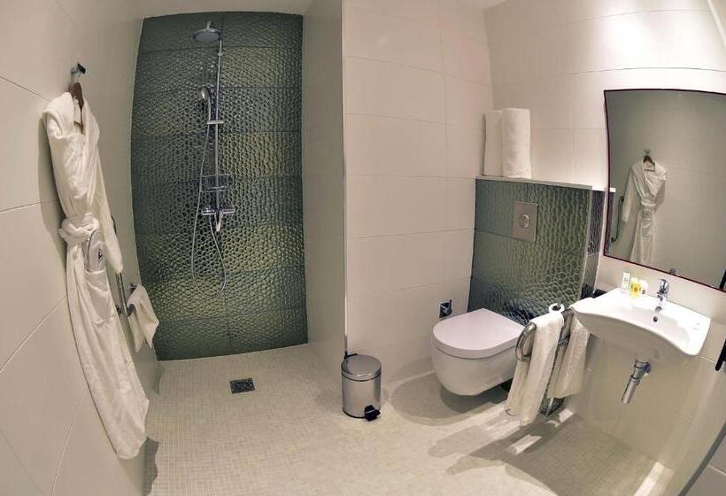 اتاق استاندارد با تخت بزرگ, Az Hôtels Vieux Kouba