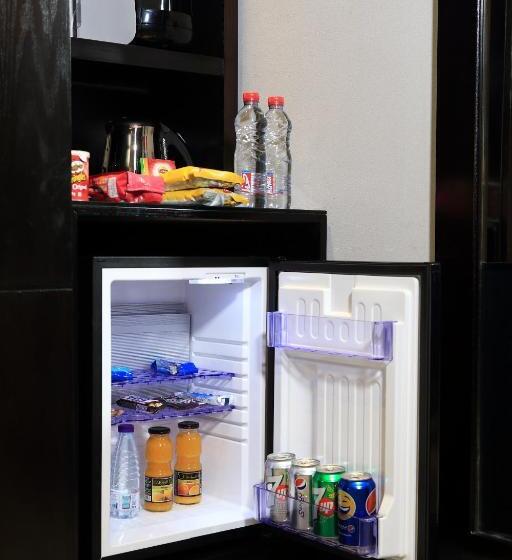 חדר דחוקס עם מיטת קינג, Best Western Plus Fursan