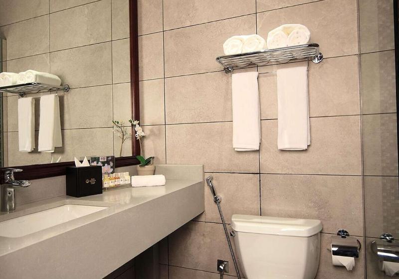 חדר דחוקס עם מיטת קינג, Best Western Plus Fursan