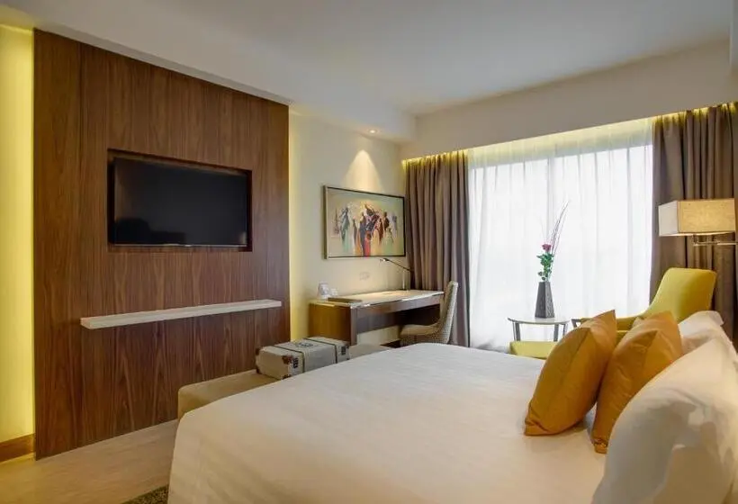 سوئیت با تخت بزرگ, Crowne Plaza Nairobi Airport, An Ihg