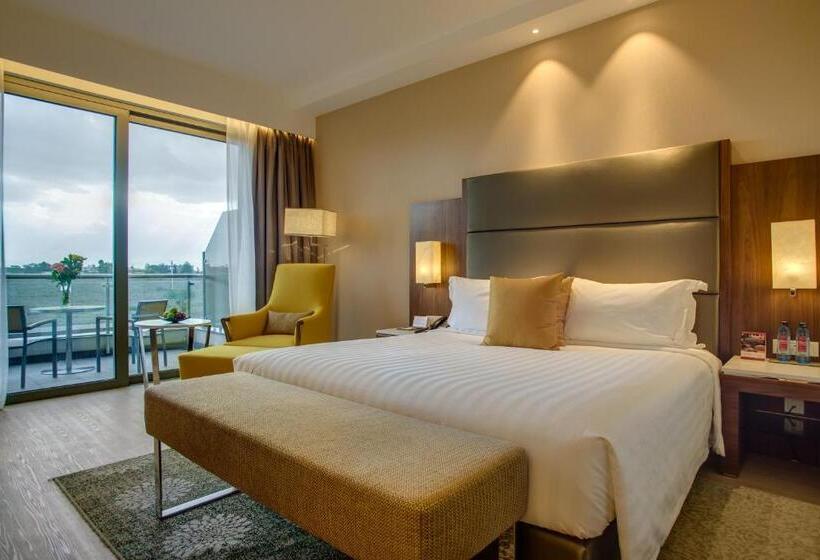 اتاق استاندارد با تخت بزرگ, Crowne Plaza Nairobi Airport, An Ihg