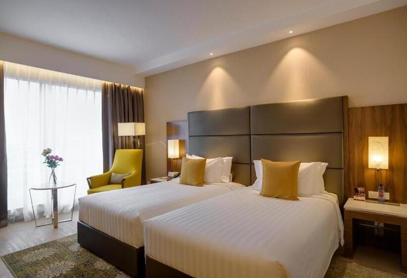 اتاق استاندارد با بالکن, Crowne Plaza Nairobi Airport, An Ihg