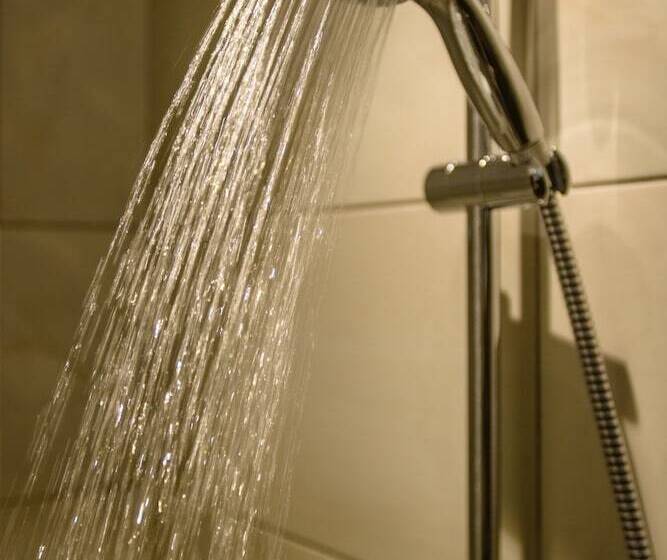 اتاق استاندارد, Crowne Plaza Nairobi Airport, An Ihg