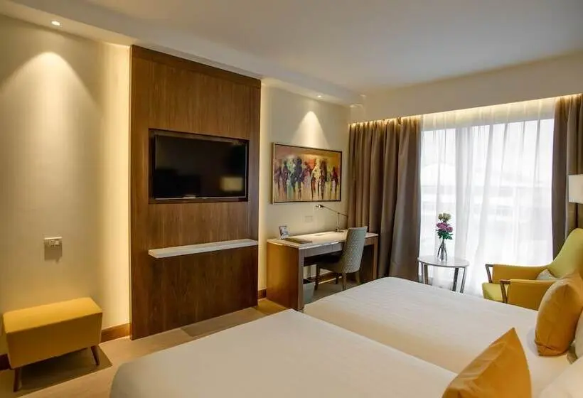 اتاق استاندارد با بالکن, Crowne Plaza Nairobi Airport, An Ihg