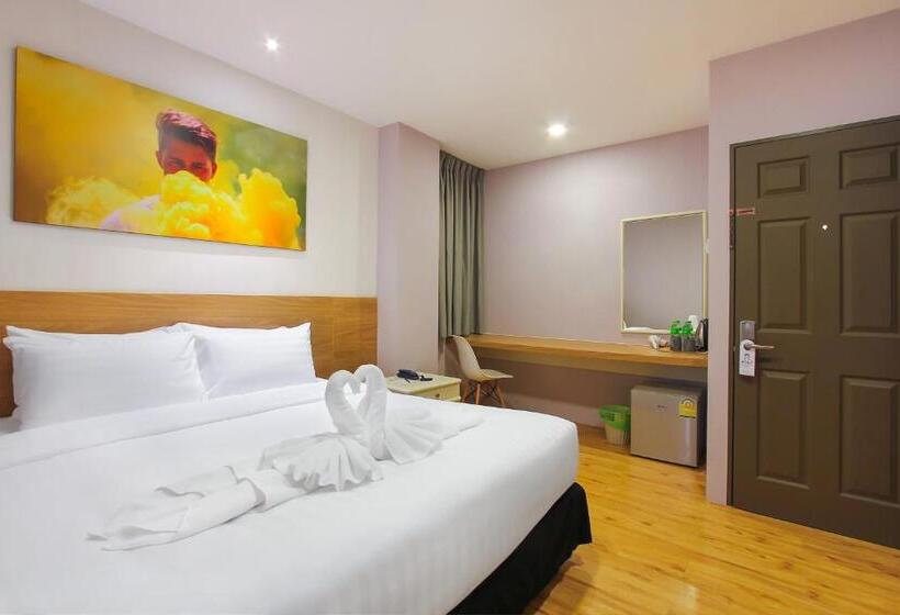 غرفة سوبيريور سرير كينج, Pula Silom