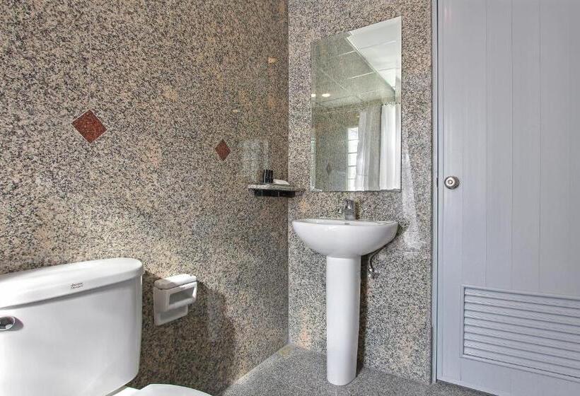 غرفة بريميوم, Pula Silom