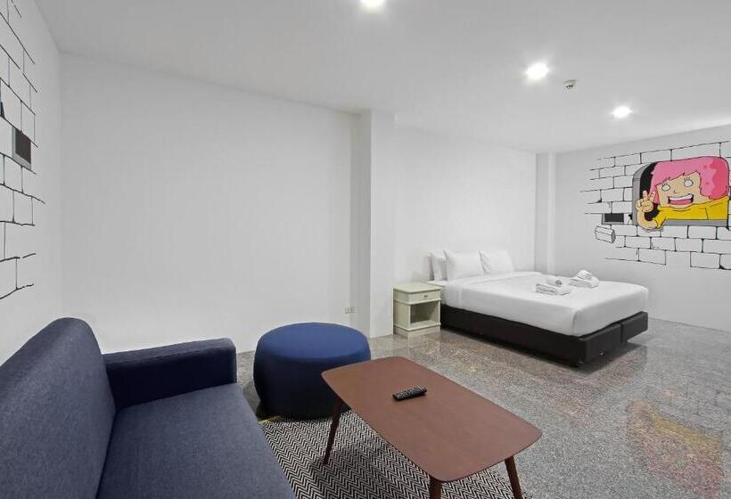 غرفة بريميوم, Pula Silom