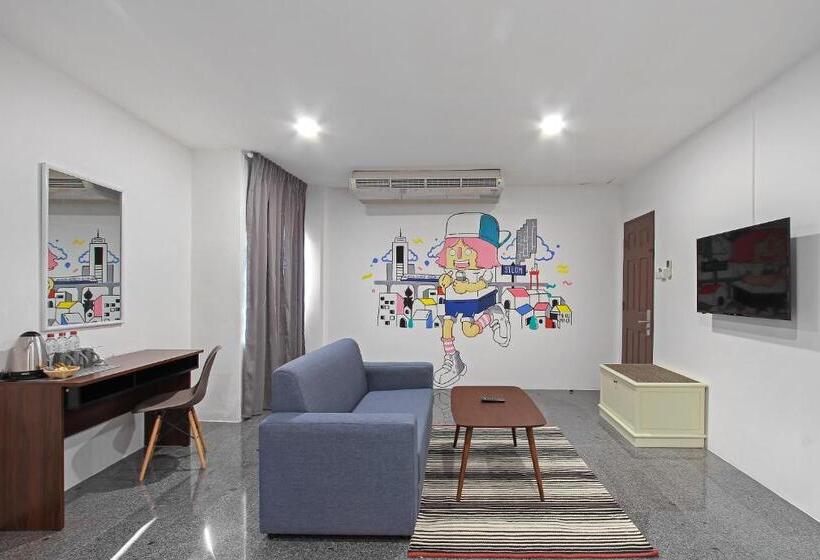 غرفة بريميوم ثلاثية, Pula Silom