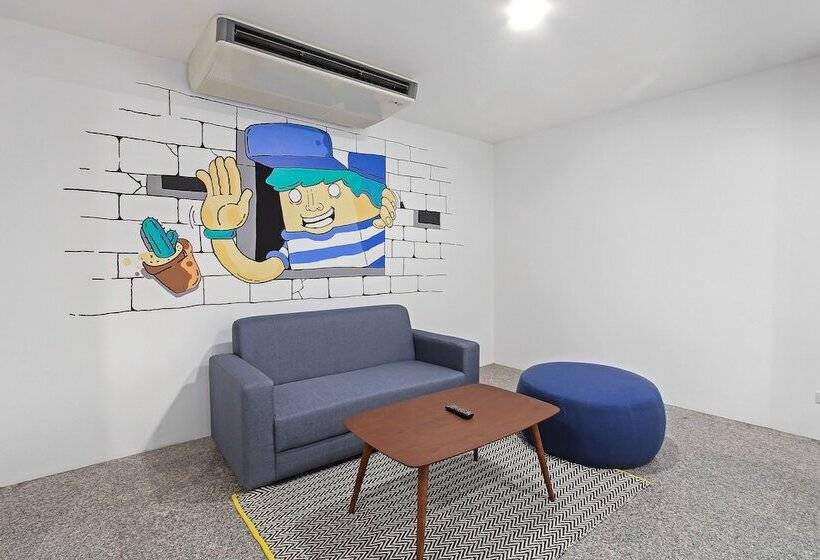 غرفة بريميوم, Pula Silom