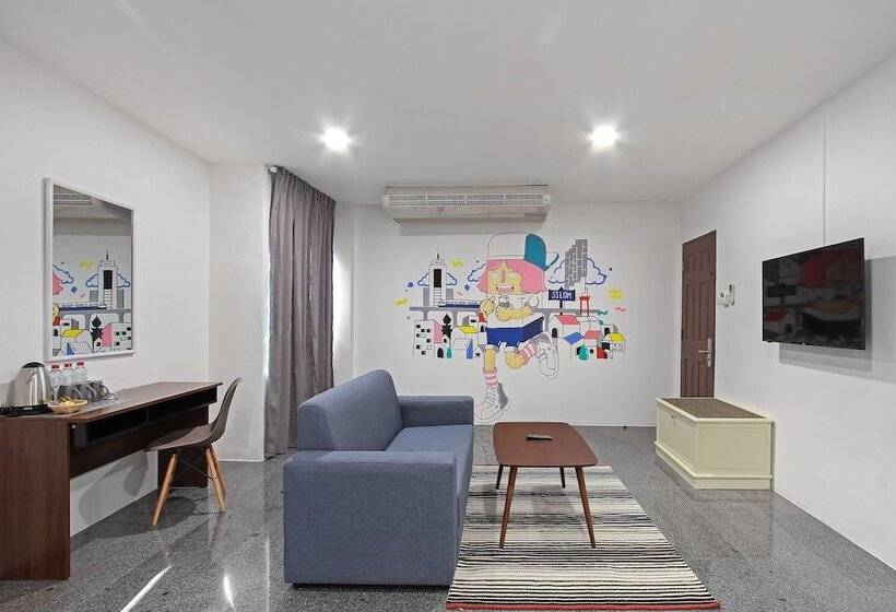 غرفة بريميوم ثلاثية, Pula Silom