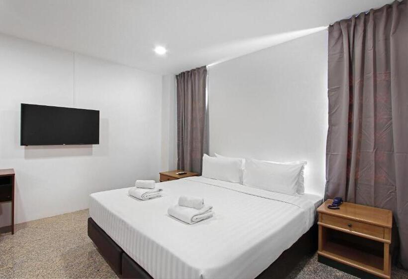 غرفة بريميوم, Pula Silom